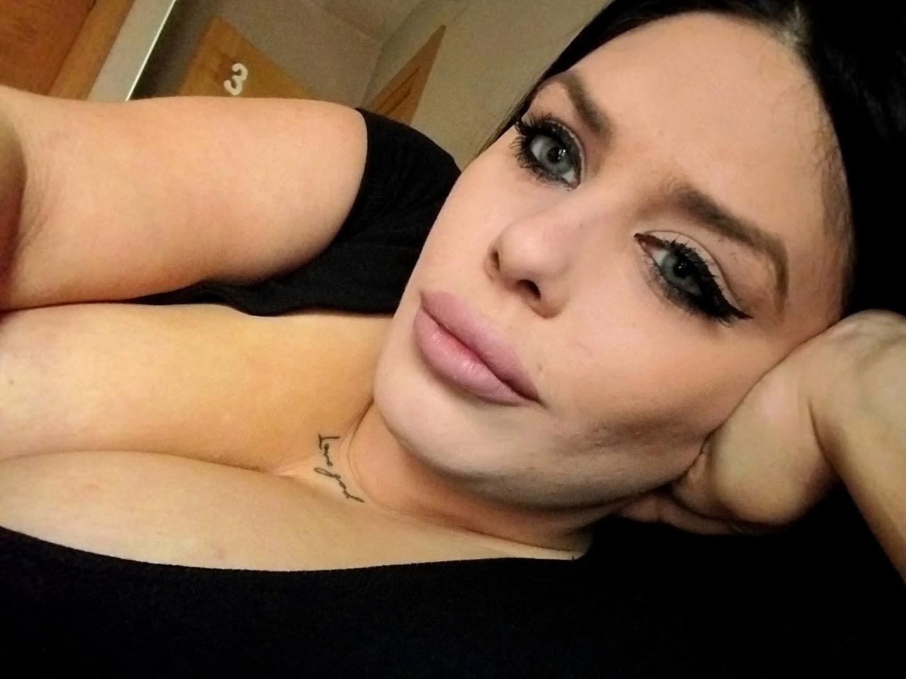 Chica busca chico en Granada: 