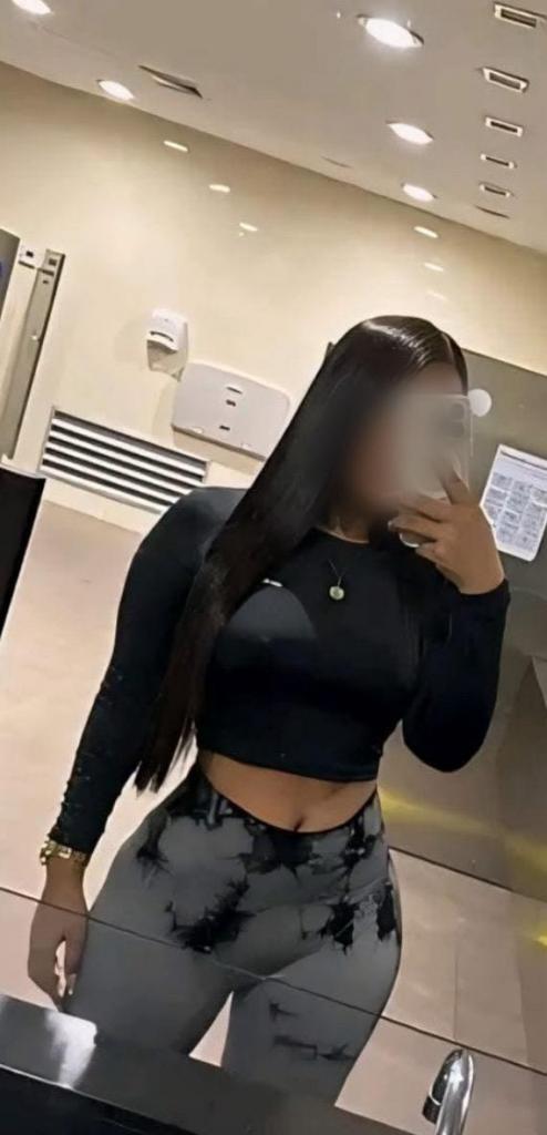 Chica busca chico en Granada: 