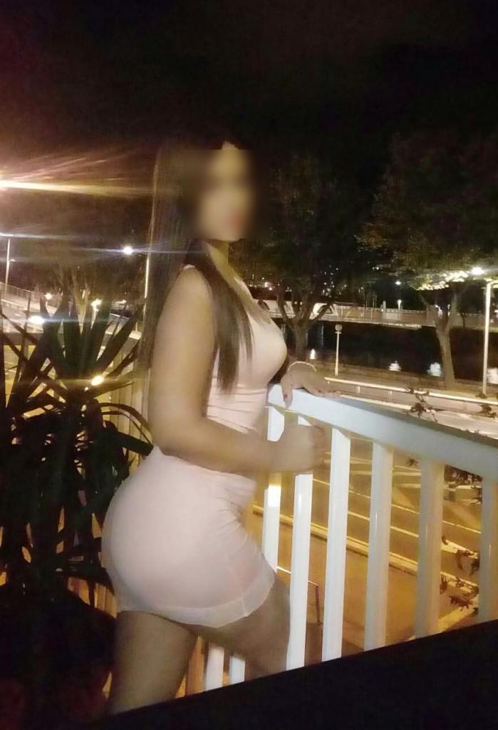 Chica busca chico en Huelva: 