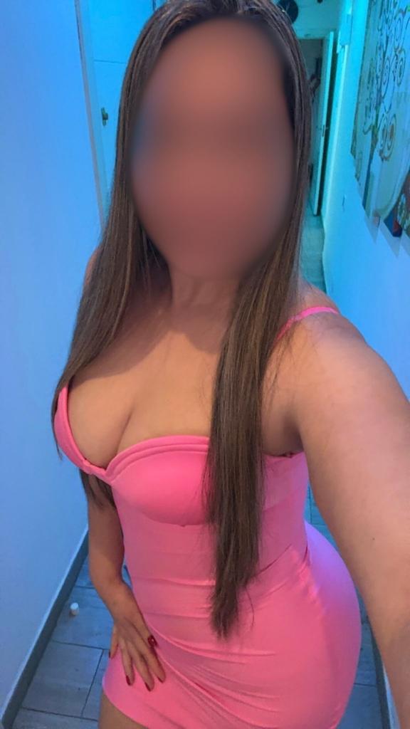 641619398: Chica busca chico en Barcelona