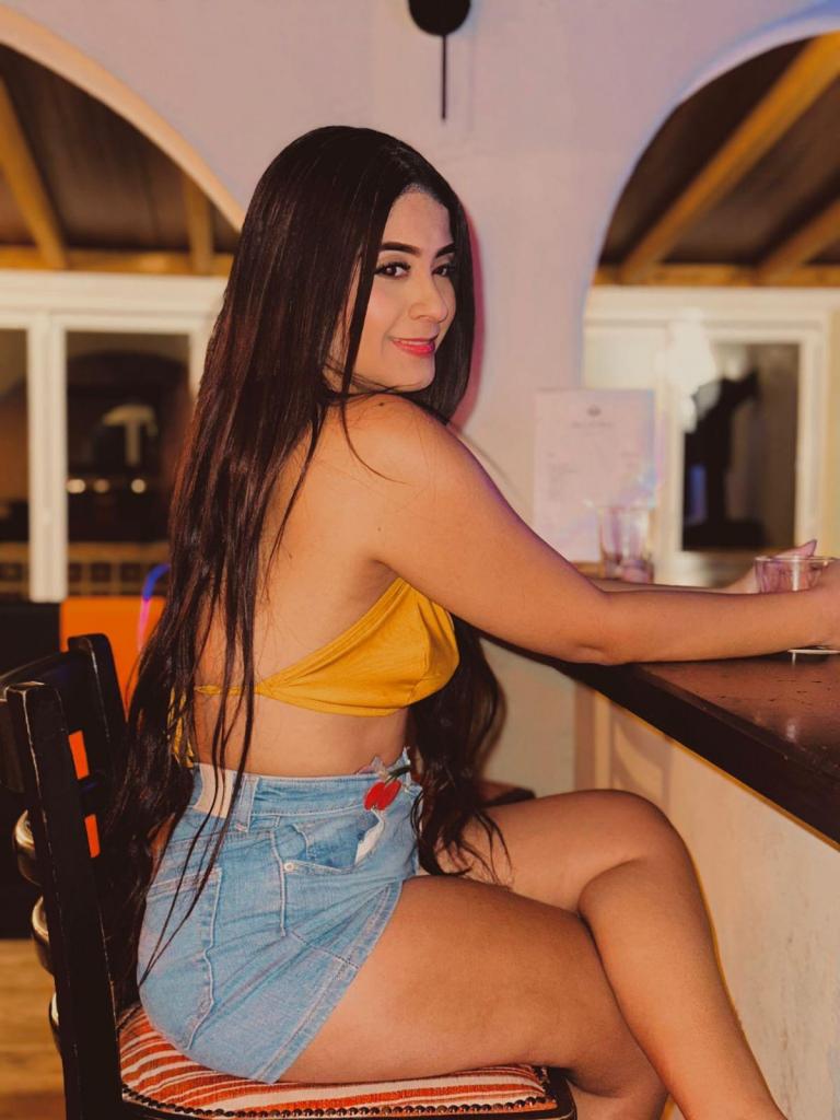 Chica busca chico en Cádiz: 