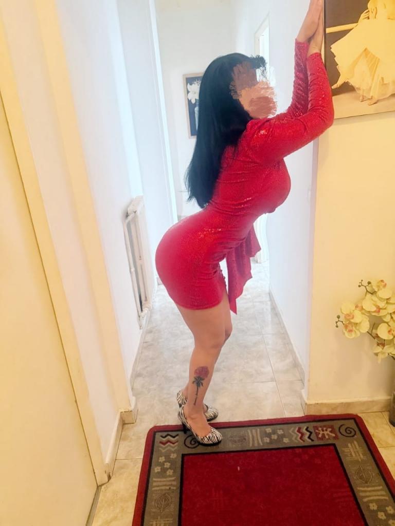 604113441: Chica busca chico en León