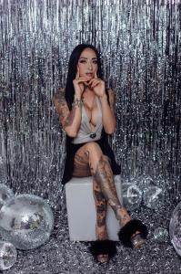 647695495: Travesti en Guipúzcoa