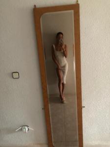 614083287: Chica busca chico en Madrid