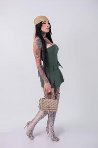 647695495: Travesti en Guipúzcoa