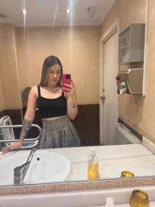 647163074: Chica busca chico en Málaga