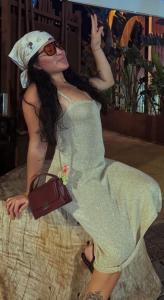 688394537: Chica busca chico en Madrid