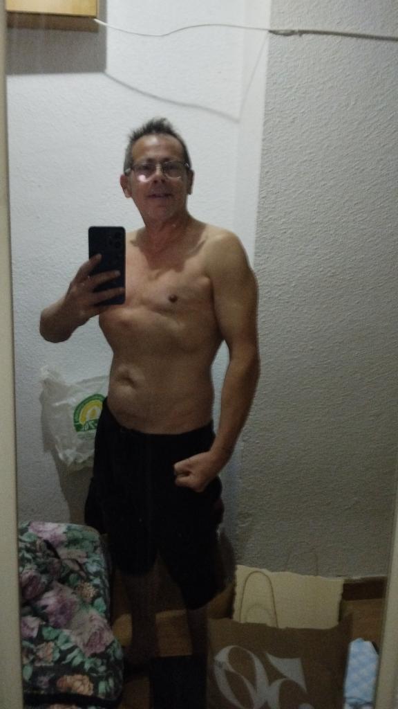 Chico busca chica en Murcia: 