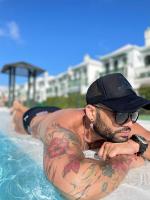 695865467: Chico busca chica en Málaga