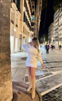 605424313: Chica busca chico en Tenerife
