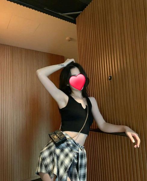 697963361: Chica busca chico en Valencia