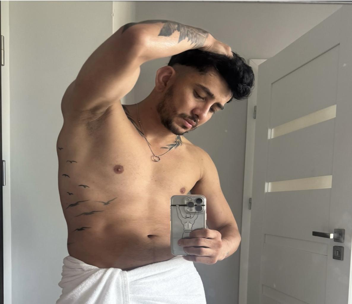 Chico busca chica en Granada: 