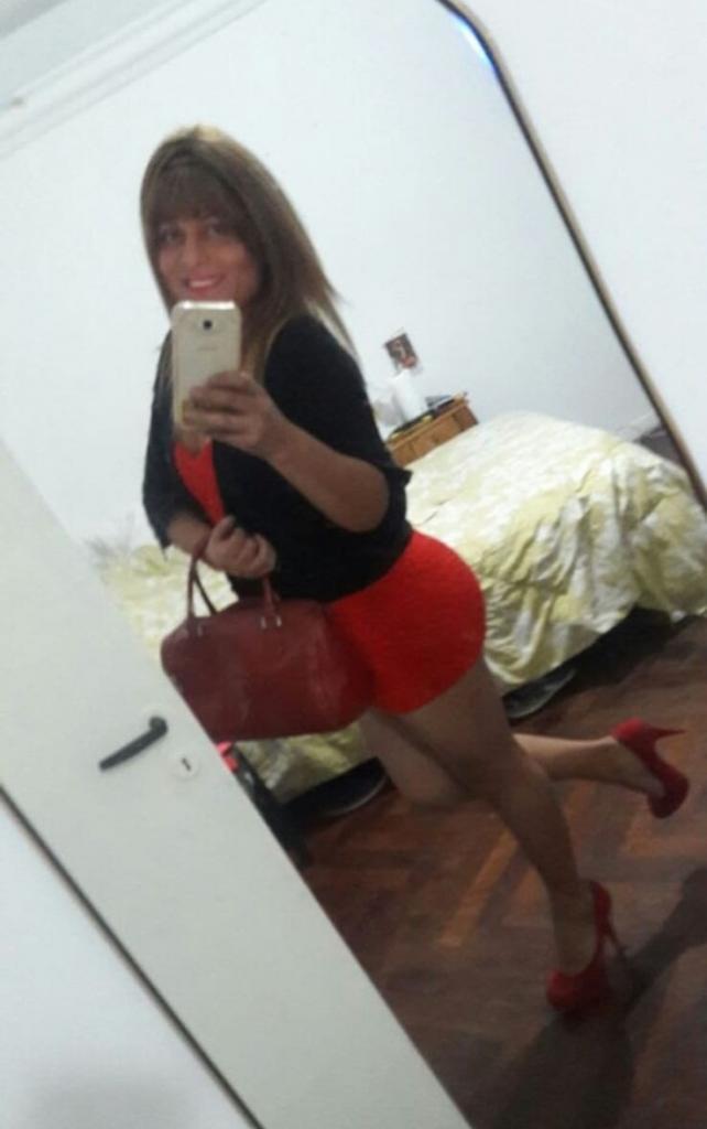 643453921: Transexual en Barcelona