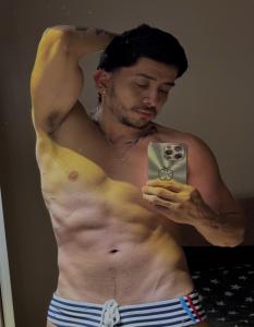 641873298: Chico busca chica en Granada