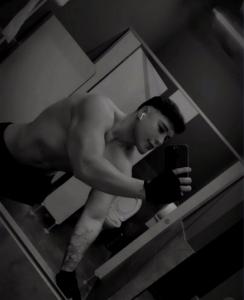 663780321: Chico busca chica en Murcia