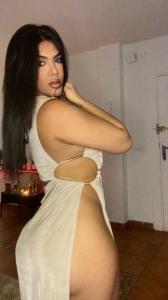 695774907: Chica busca chico en Málaga