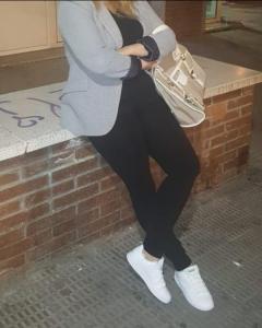 672508920: Chica busca chico en Madrid