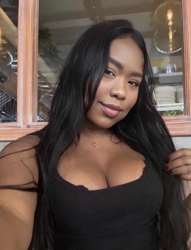 Chica busca chico en Almería: 