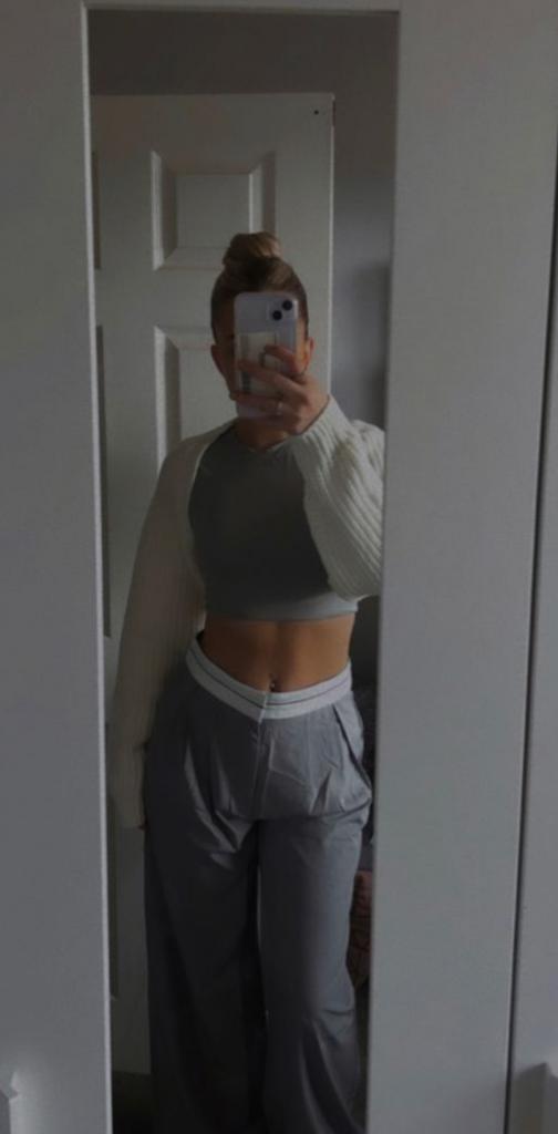 Chica busca chico en Granada: 