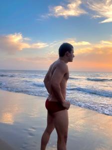 Chico busca chica en Málaga: 