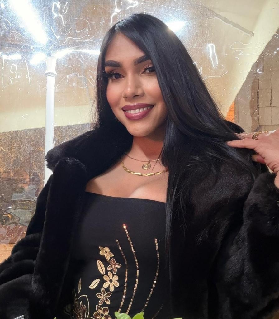 613608769: Transexual en Granada