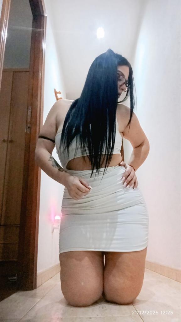 624094807: Chica busca chico en Madrid