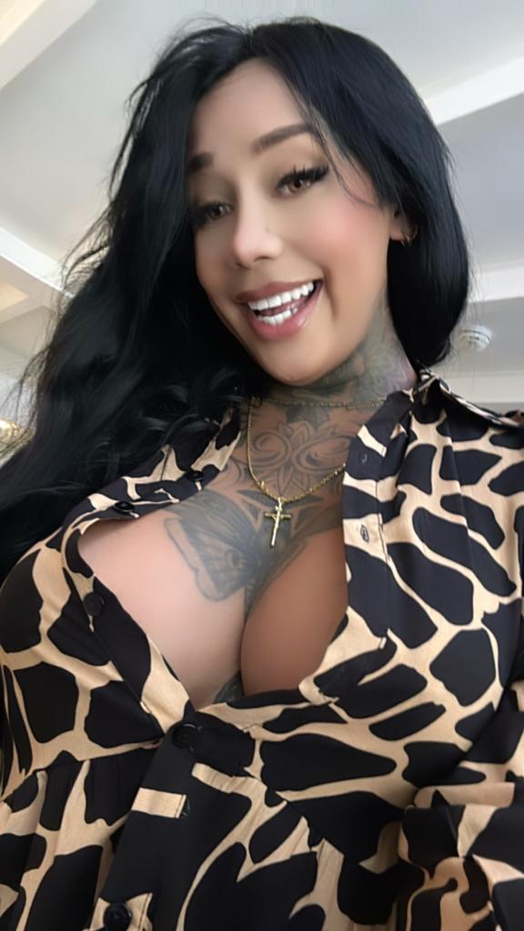 664702811: Transexual en Mallorca