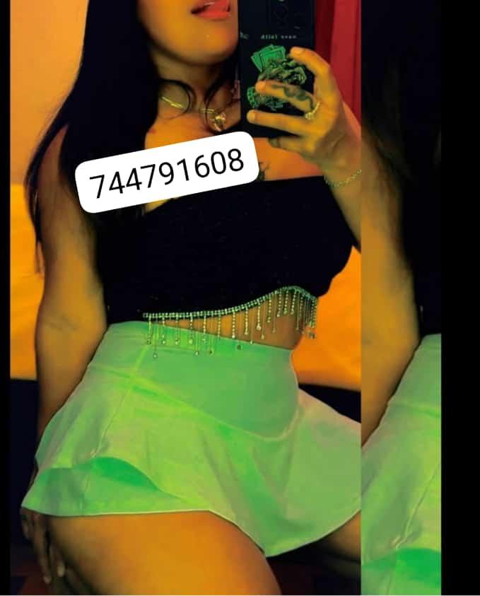 603362170: Chica busca chico en Madrid
