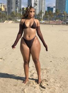 624869694: Chica busca chico en Gerona