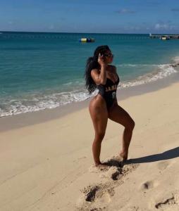 635958930: Chica busca chico en Córdoba