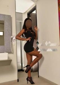 614712404: Chica busca chico en Tarragona