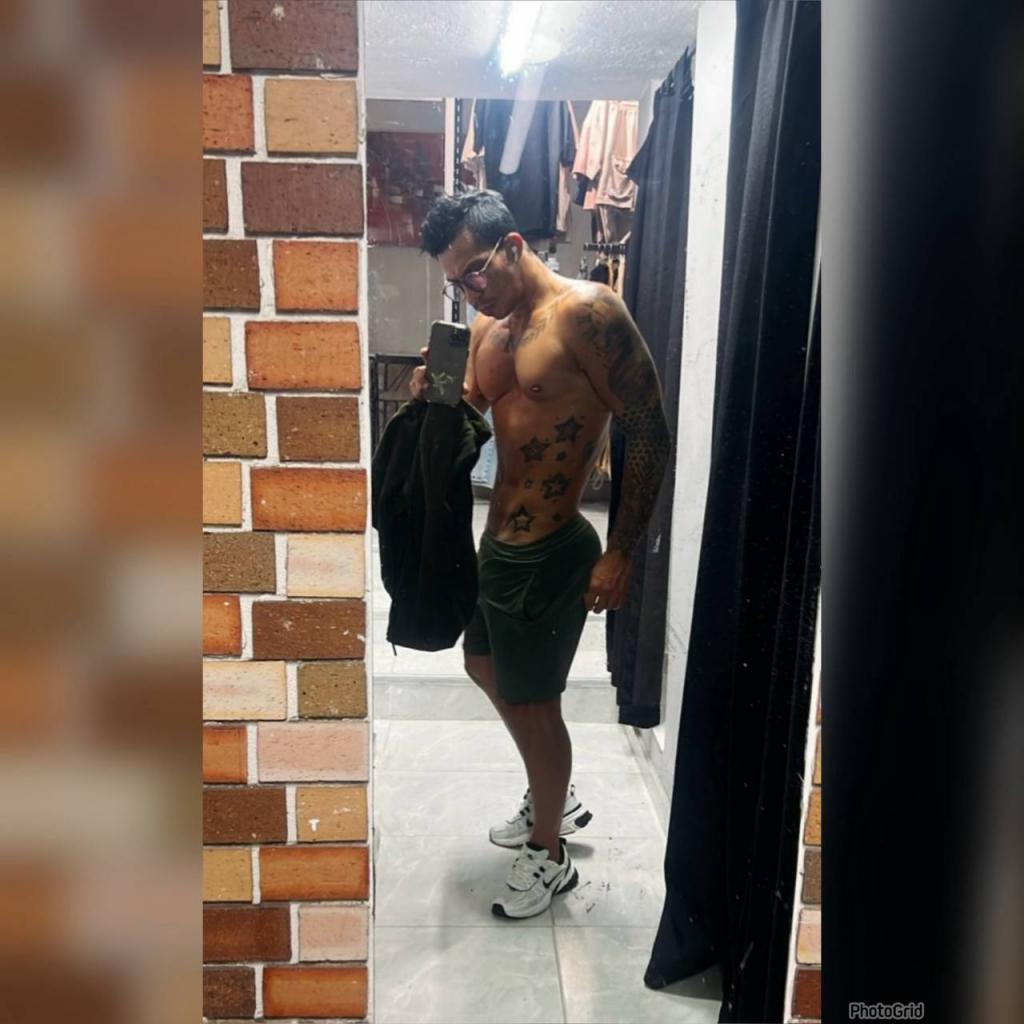 Chico busca chica en Sevilla: 