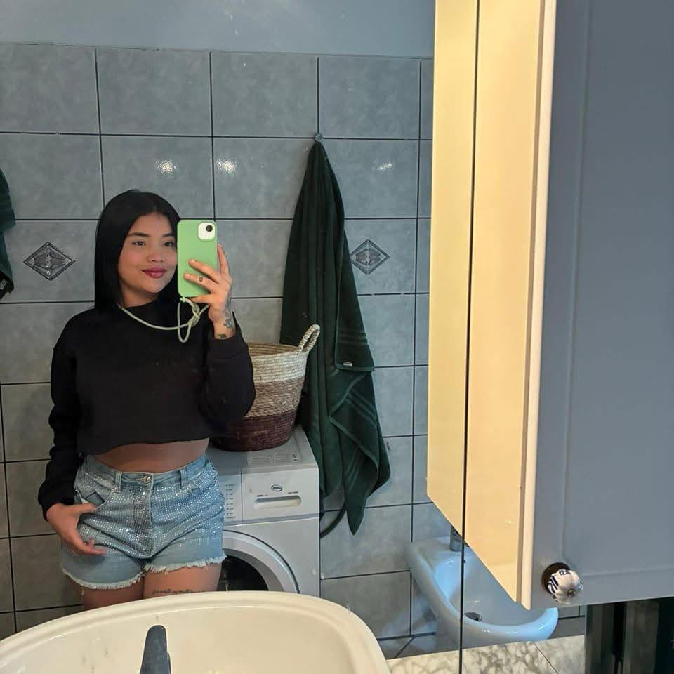 Chica busca chico en Almería: 