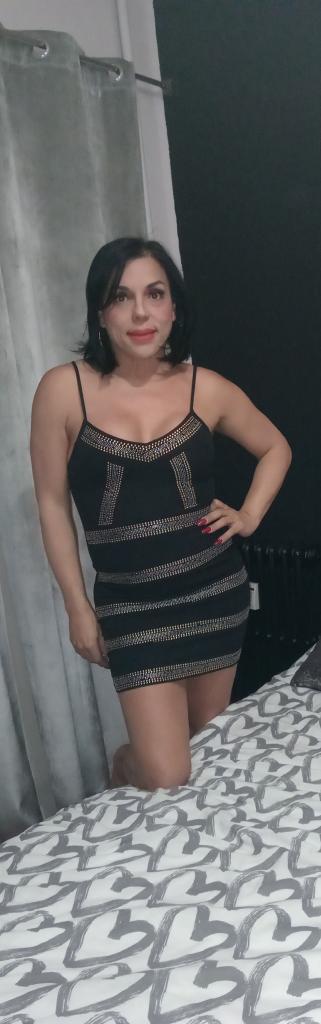 672960230: Transexual en Cádiz