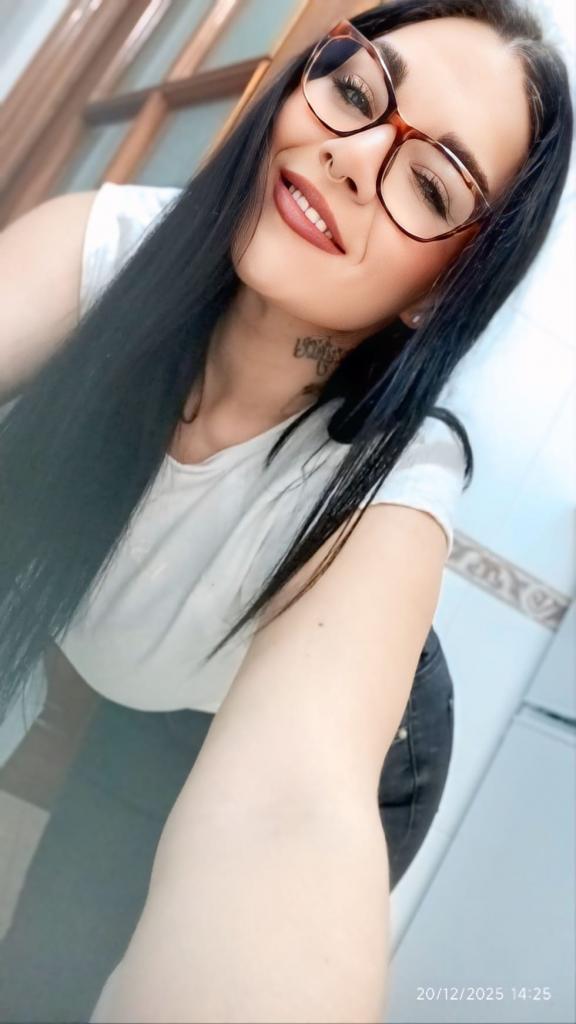 624094807: Chica busca chico en Madrid