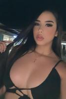 631304214: Chica busca chico en Barcelona