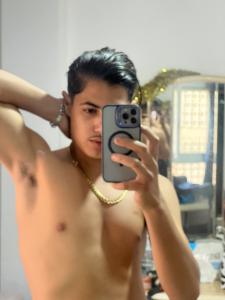 677295437: Chico busca chica en Almería