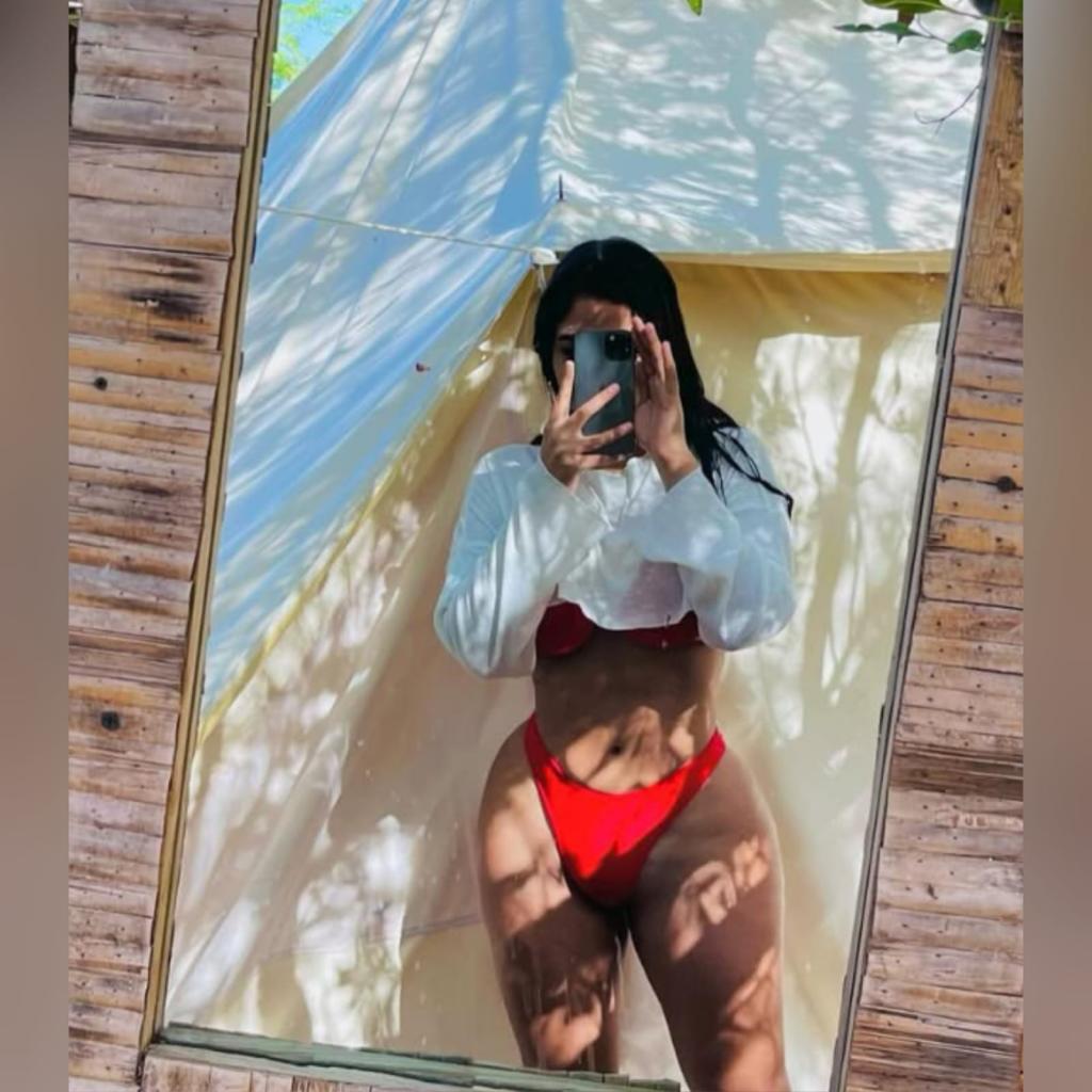 Chica busca chico en Tenerife: 