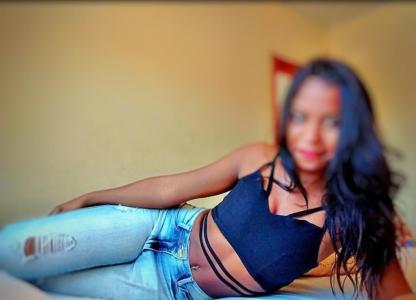 607044016: Chica busca chico en Málaga