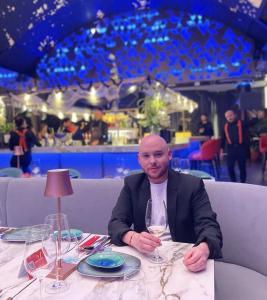 Chico busca chica en Madrid: 