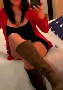 674581631: Chica busca chico en Murcia