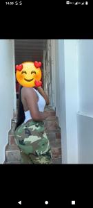 672947649: Chica busca chico en Navarra