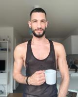 635268460: Chico busca chica en Madrid