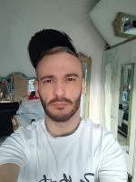 672036769: Chico busca chica en Málaga