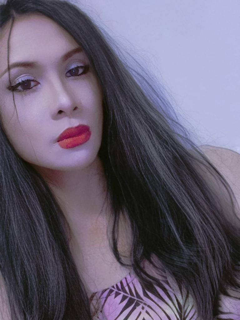 631098693: Transexual en Barcelona