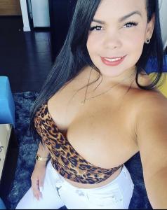 623482188: Chica busca chico en Cádiz