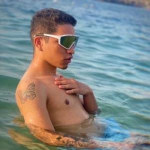 613852594: Chico busca chica en Alicante