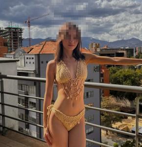 691477208: Chica busca chico en Madrid