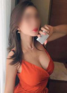 688170880: Chica busca chico en Barcelona