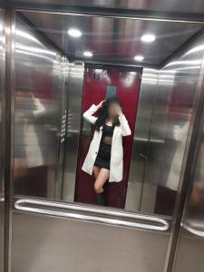 Chica busca chico en Ibiza: 